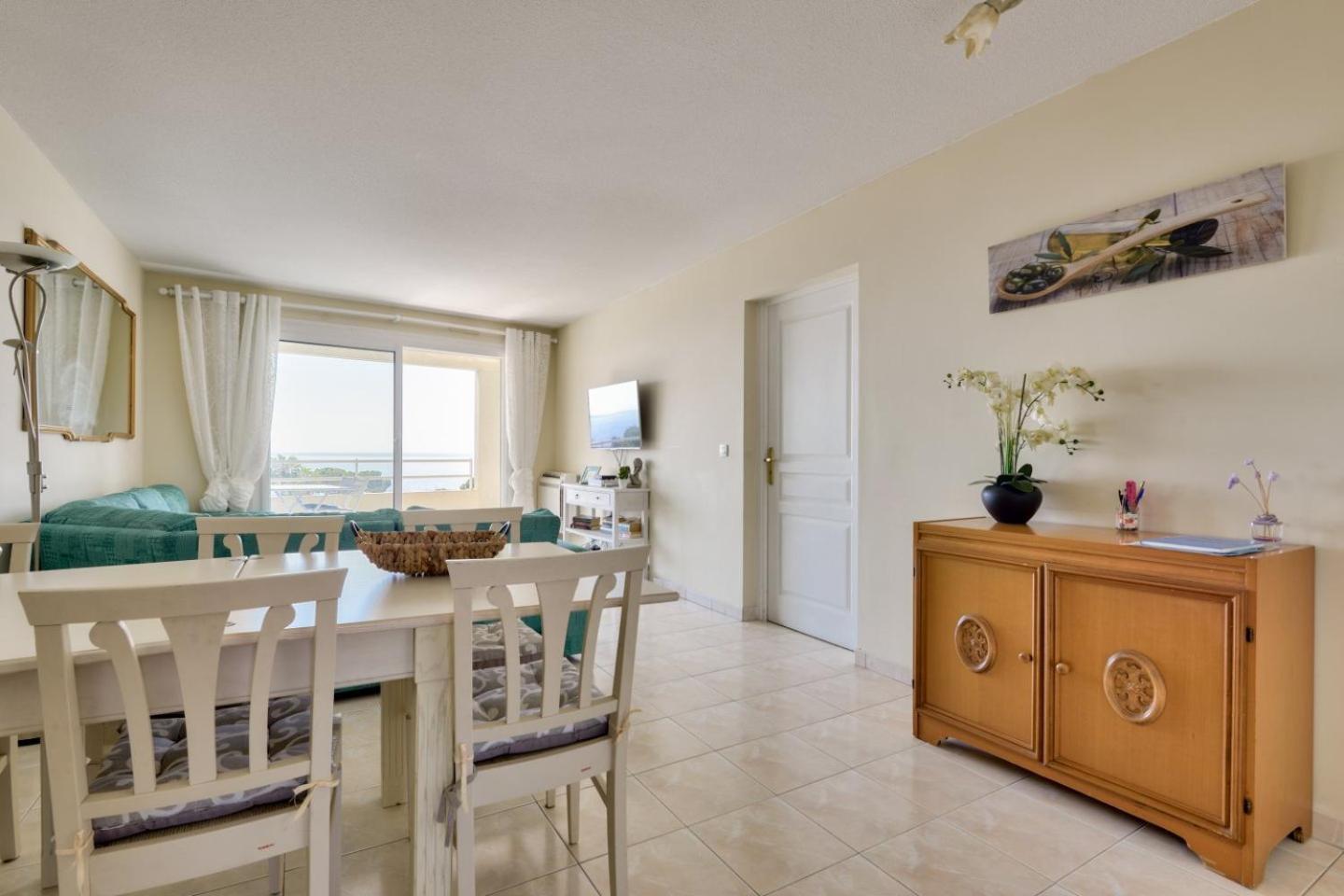Appartamento T3 Avec Terrasse Vue Sur A 400m De La Nizza